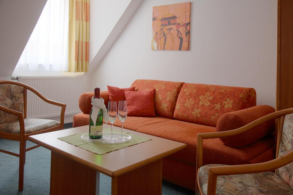 Adler-Hotel Delitzsch Zewnętrze zdjęcie