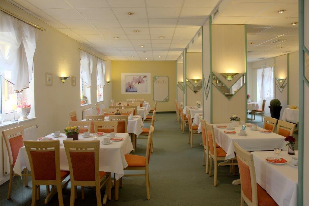 Adler-Hotel Delitzsch Zewnętrze zdjęcie