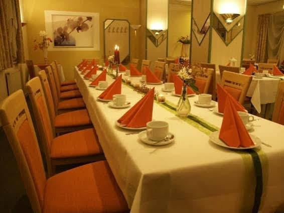 Adler-Hotel Delitzsch Zewnętrze zdjęcie
